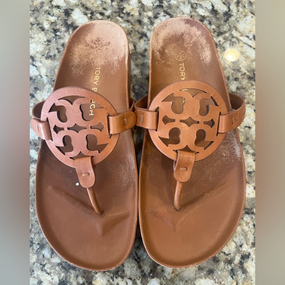 TORY BURCH MILLER CLOUD SANDAL AGED CAMELLO SIZE 9